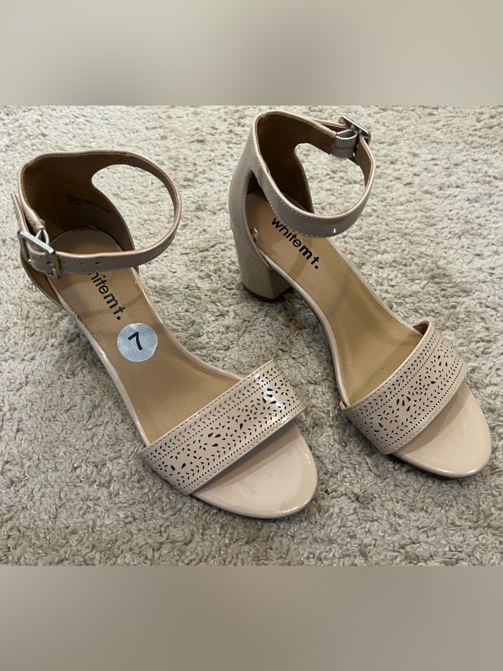 White Mountain Beige Women’s Block Heel Sandals - Neutral Dress Sandals Size 7M